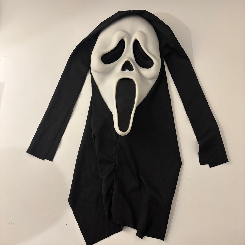 Ghost Face Scream Mask Fun World Div. Black Shroud Halloween Costume Horror